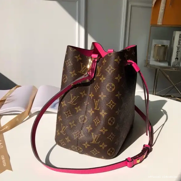 Official oldcobbler VUITTON LOUIS NÉONOÉ 0525